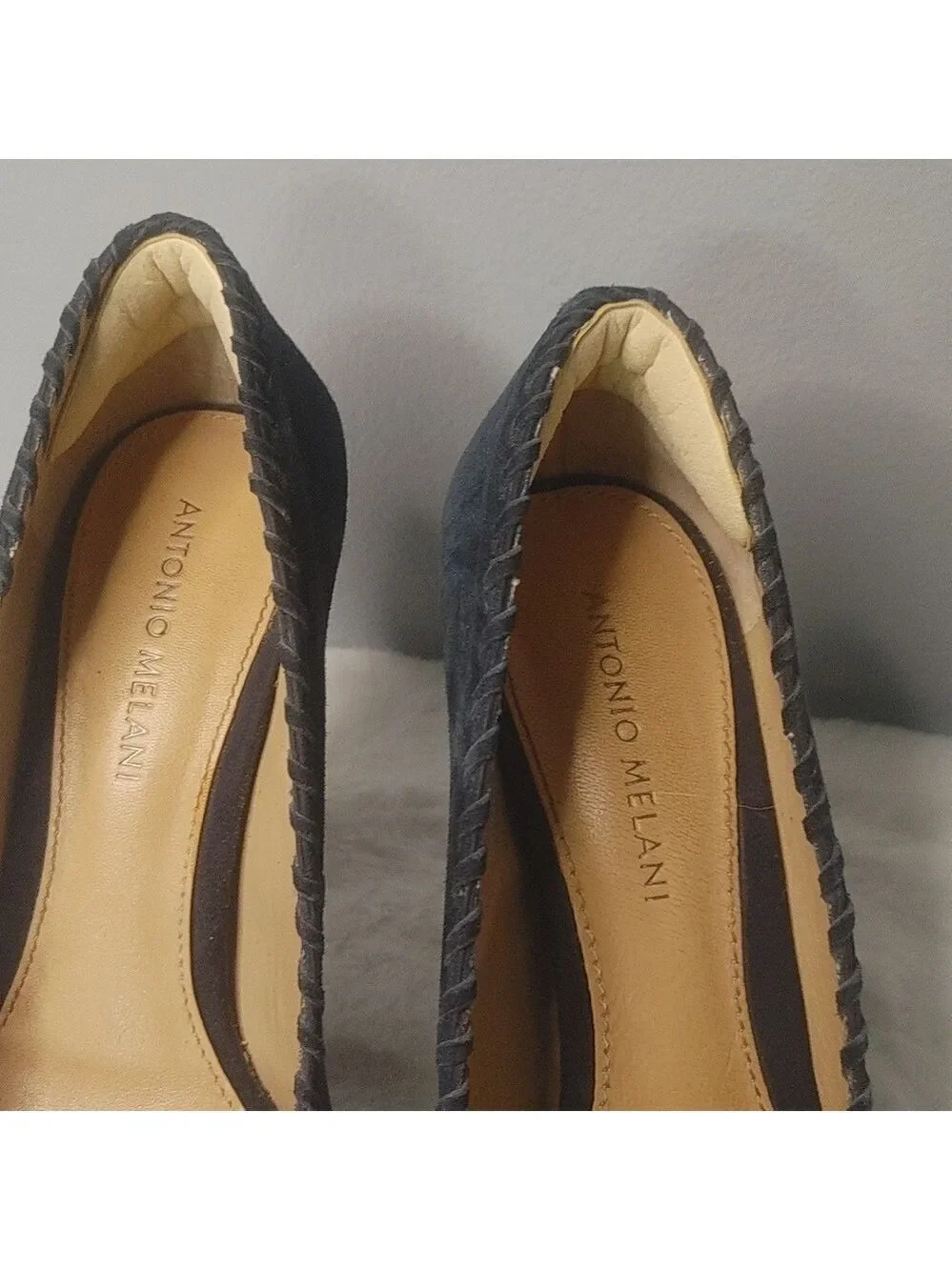 Antonio Melani Blue Suede Leather Peeptoe Platform Pumps sz 8 (heel pad)